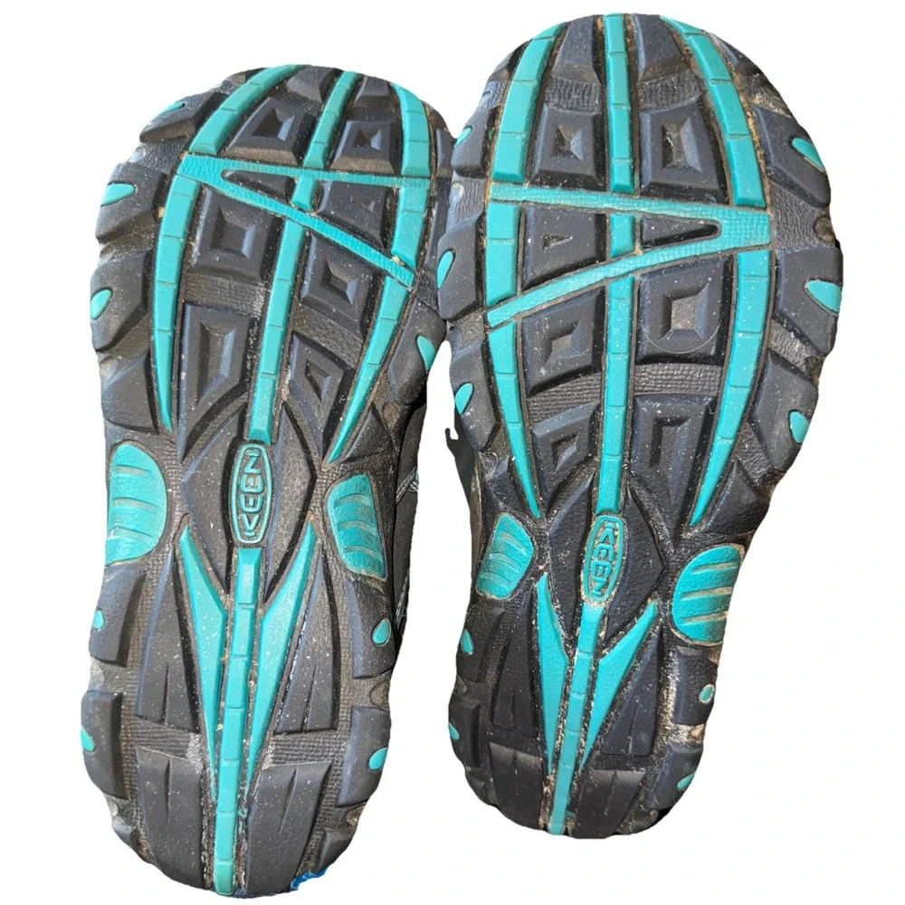 Keen Targee II Mid Waterproof Hiking Boots Teal Gray Unisex Youth Sz 4 Outdoors
